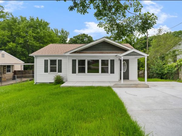 713 Monroe St, Clarksville, TN 37040