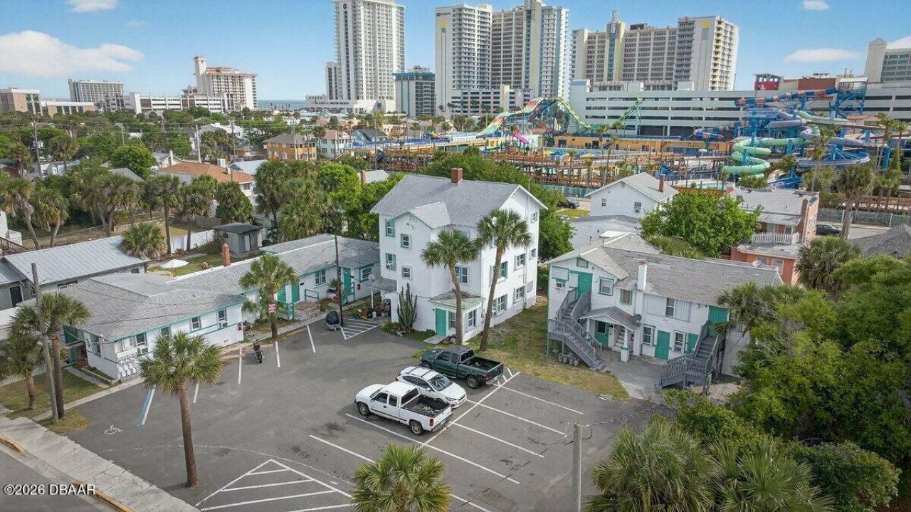 218 N Oleander Avenue, Daytona Beach, FL 32118 Photo