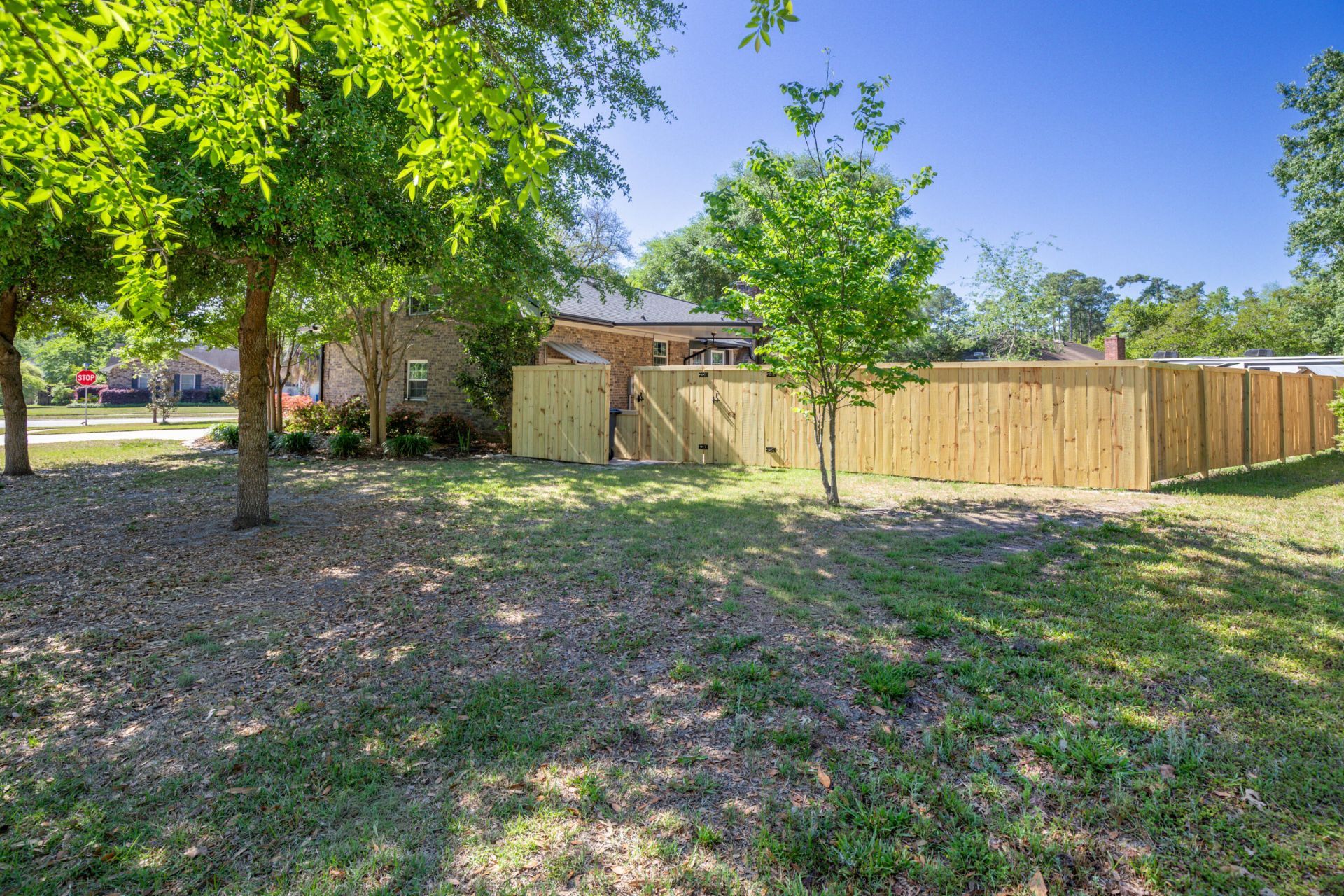 101 Chalcott Place Photo 24