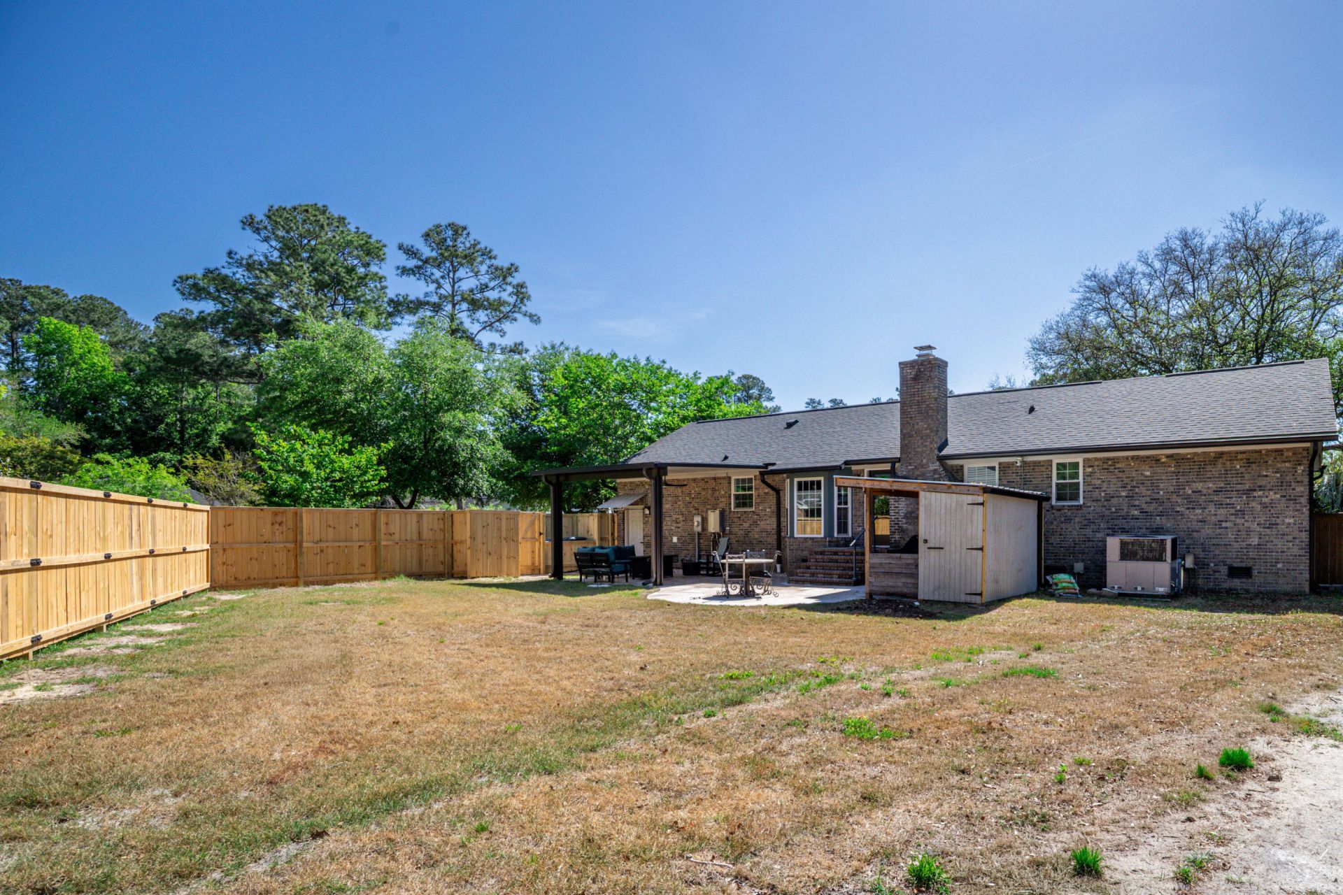 101 Chalcott Place Photo 25