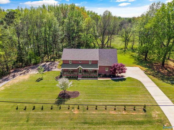 726 Douglass Road NW, Huntsville, AL 35806