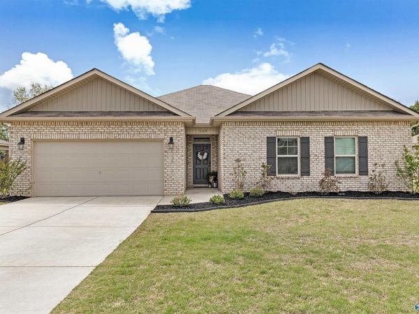 108 Cave Springs Circle, Owens Cross Roads, AL 35763