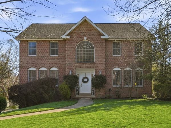 5010 Northfield Drive , Gibsonia, PA 15044