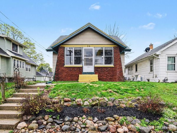 26 Burr Oak Street NW, Grand Rapids, MI 49505