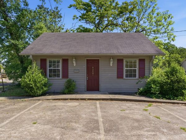 307 3rd Ave., Hattiesburg, MS 39401