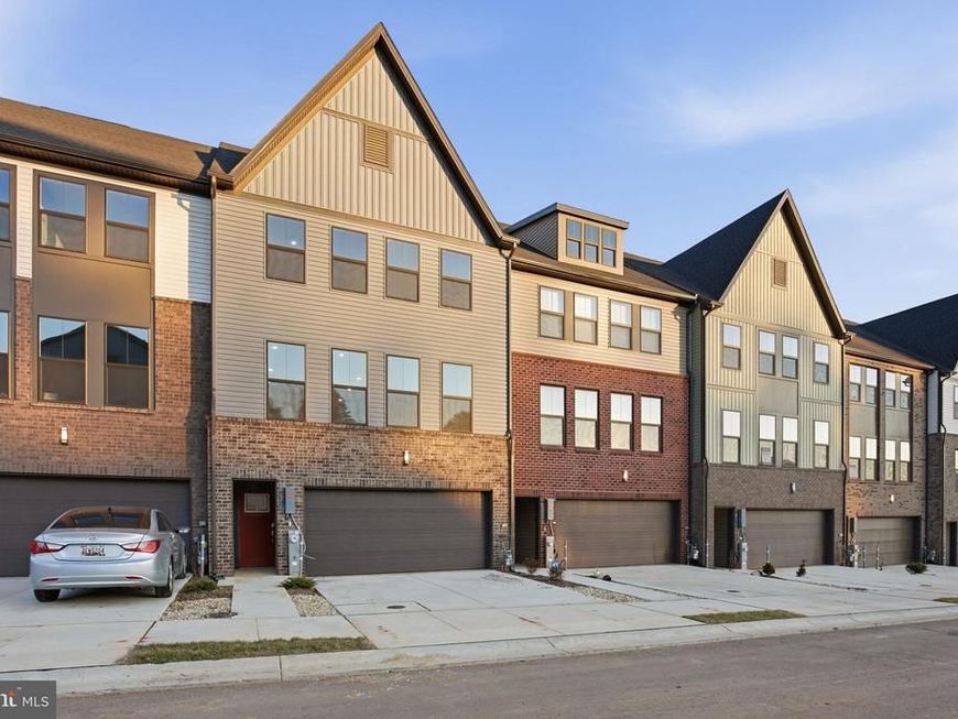 1358 Crested Wood Dr, Laurel, MD 20724 Main Photo