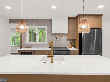 1196 TANAGER DRIVE, MILLERSVILLE, MD 21108