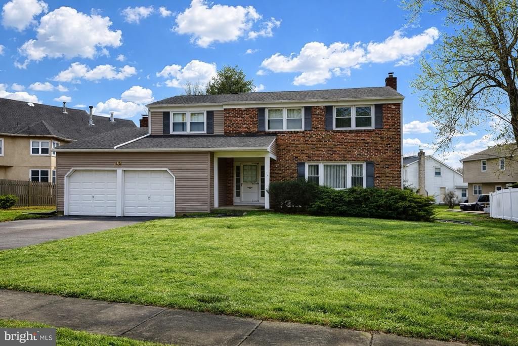 15 Chateau Drive , Cherry Hill, NJ 08003 Main Photo