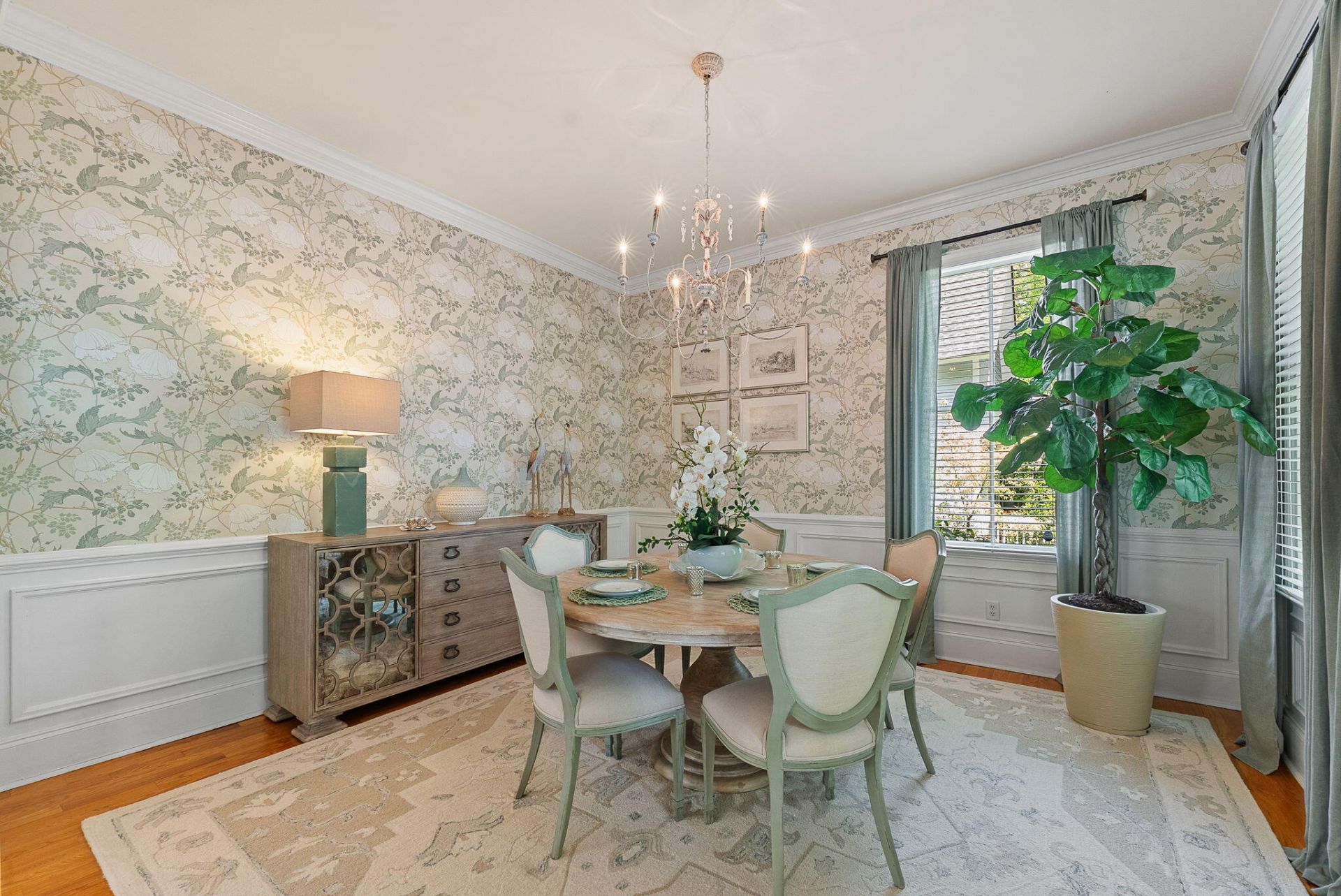 102 Lowndes Lane Photo 14