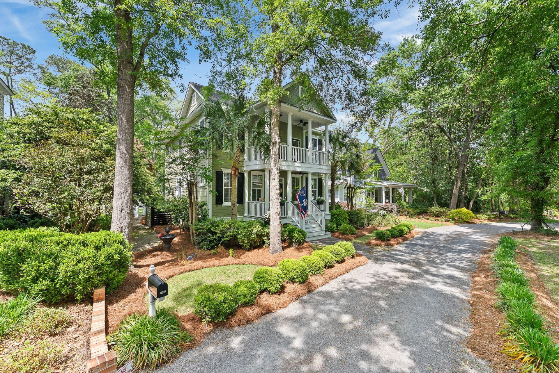 102 Lowndes Lane Photo 4