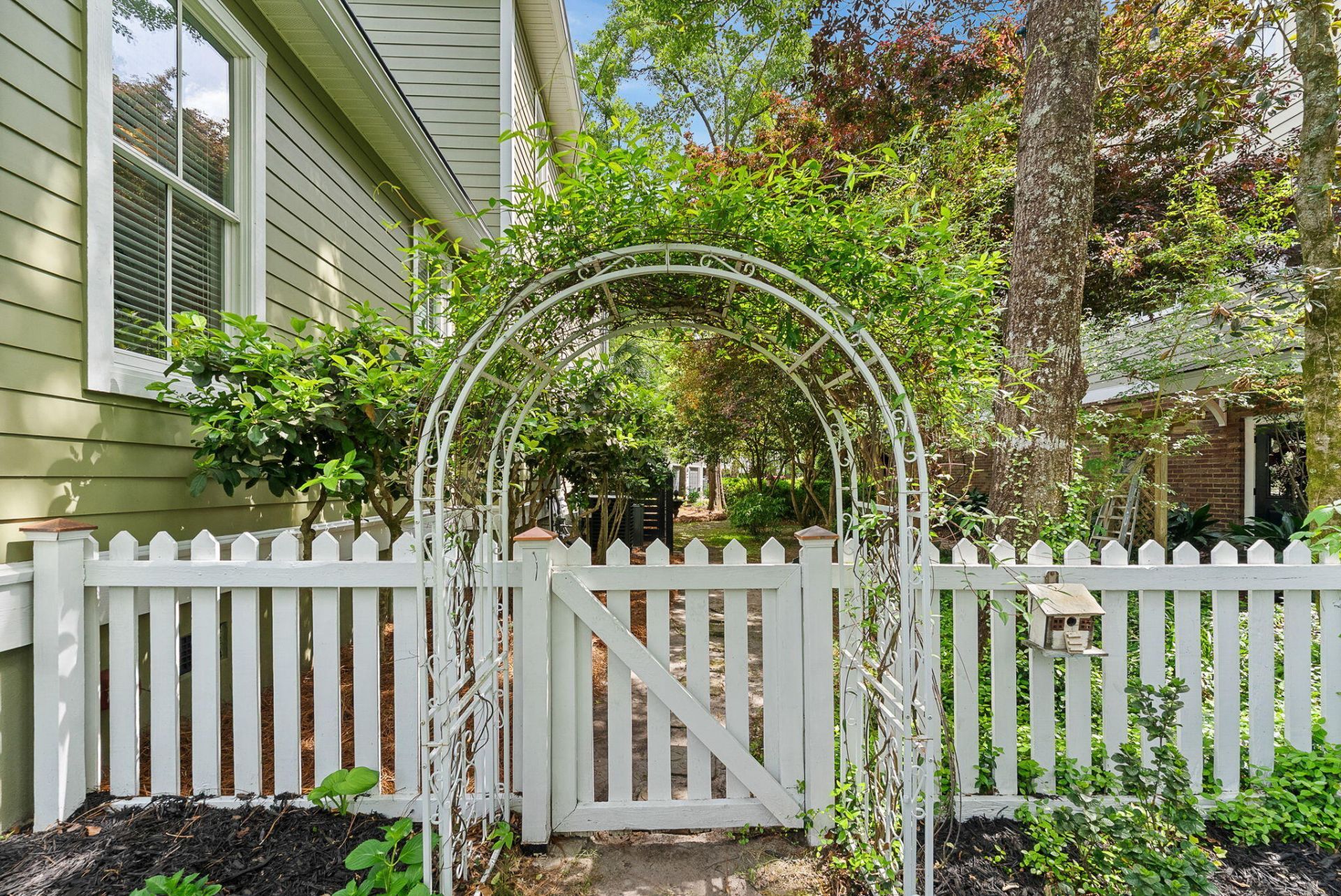 102 Lowndes Lane Photo 58