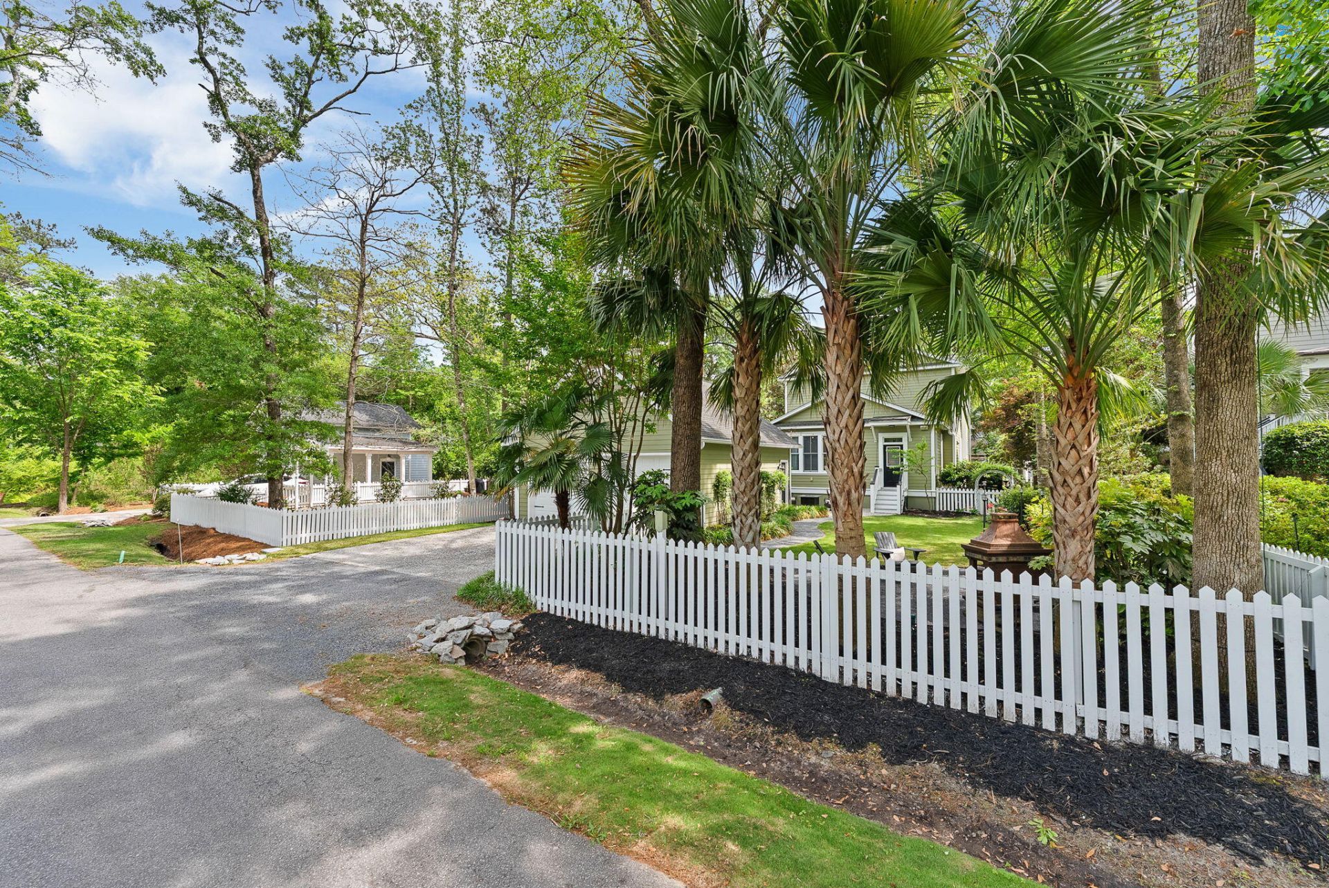 102 Lowndes Lane Photo 61