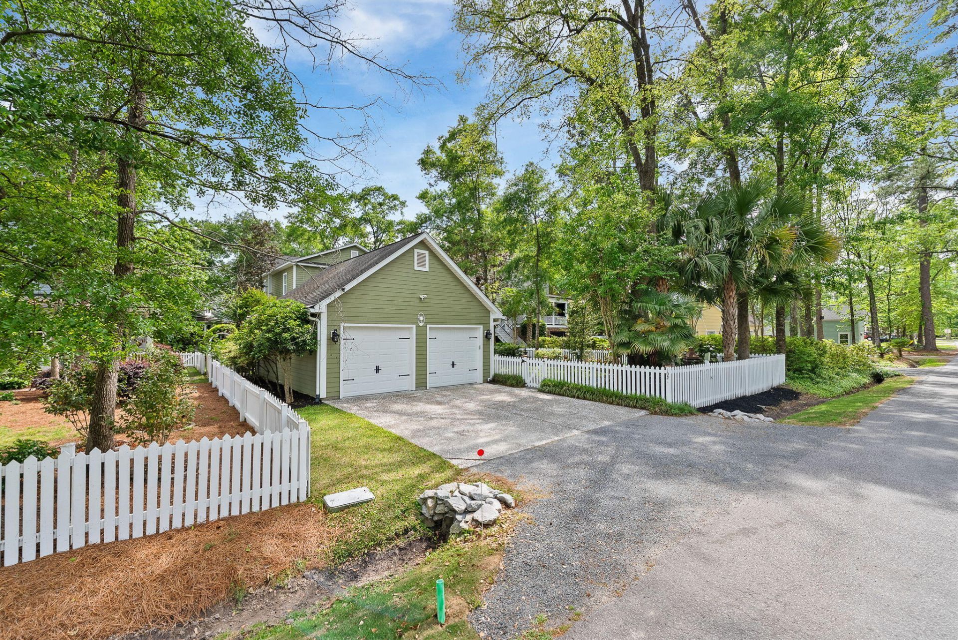 102 Lowndes Lane Photo 63