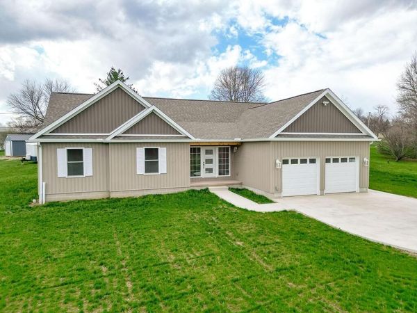 316 E Main Street , Danville, OH 43014