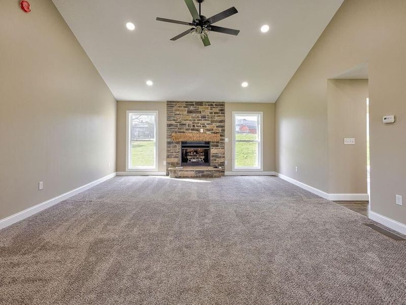 316 E Main Street, Danville, OH 43014 Photo 28