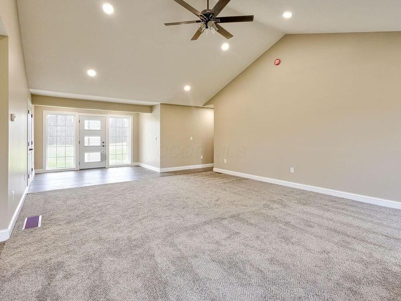 316 E Main Street, Danville, OH 43014 Photo 29