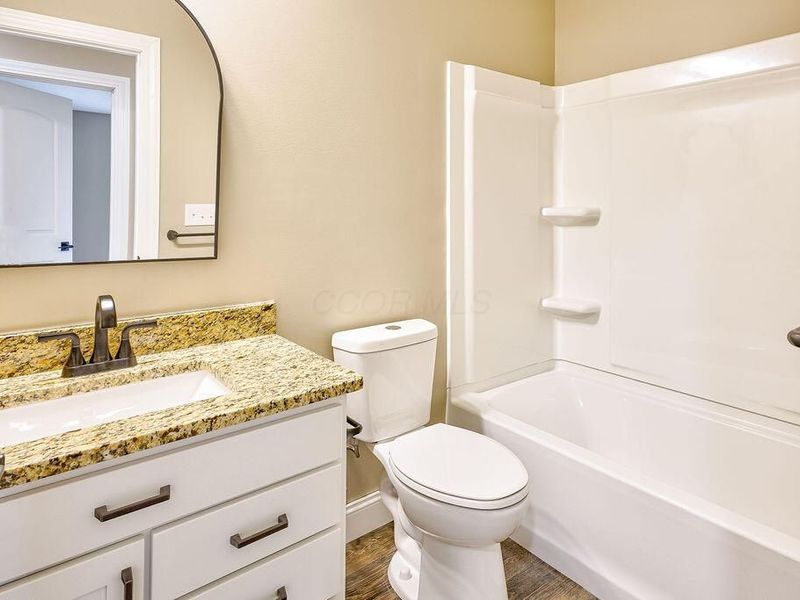 316 E Main Street, Danville, OH 43014 Photo 8