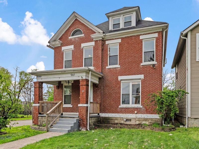 561 Wilson Avenue, Columbus, OH 43205 Photo 2
