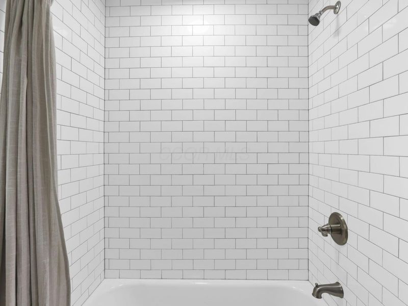 23 Buena Vista Avenue, Columbus, OH 43228 Photo 16