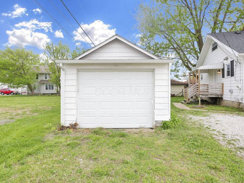 23 Buena Vista Avenue, Columbus, OH 43228 Photo 27