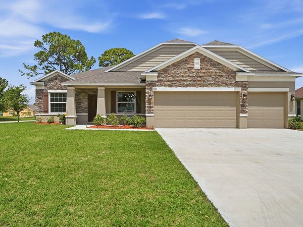 963 SW Cecil Lane, Port St. Lucie, FL 34953