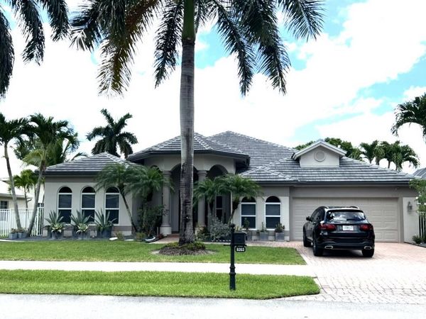 8263 N Lake Forest Drive, Davie, FL 33328