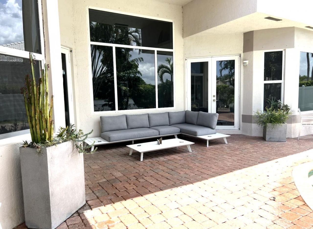 8263 N Lake Forest Drive, Davie, FL 33328 Photo