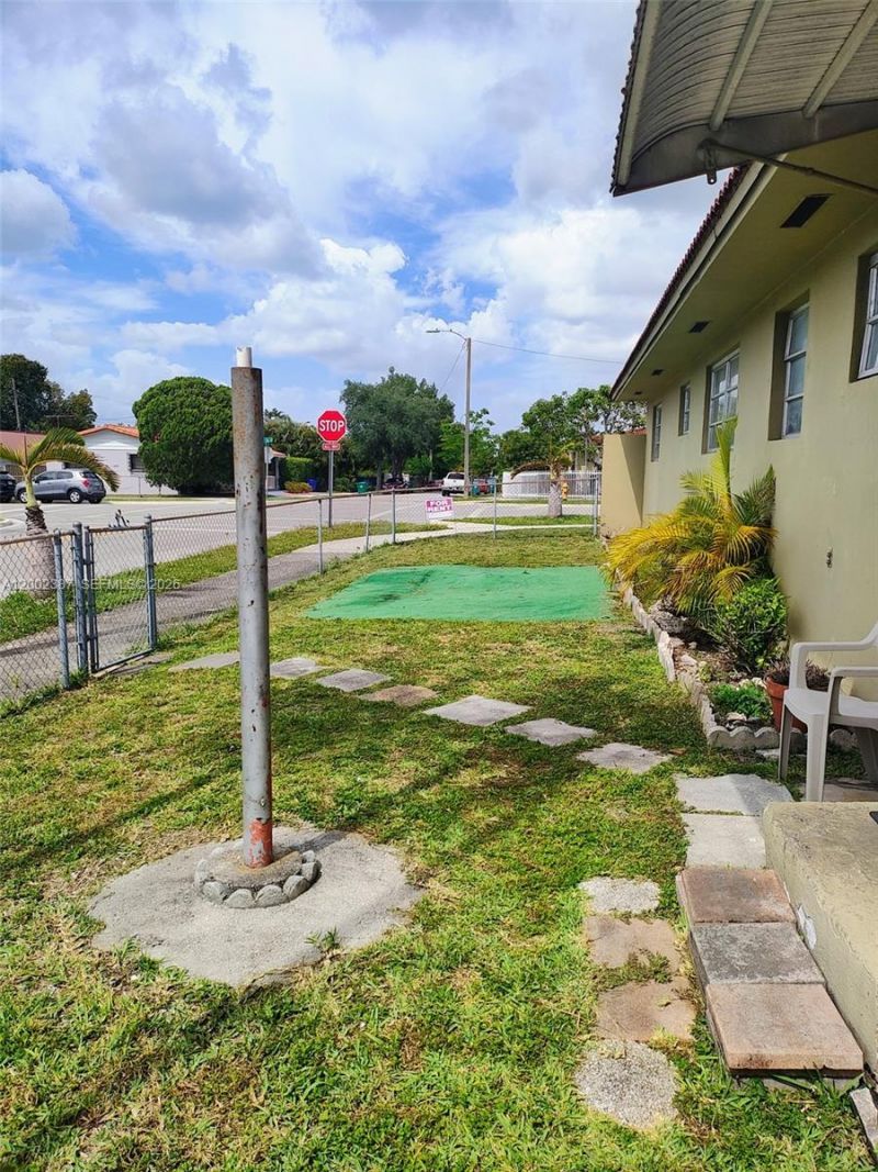 525 SW 56th Ave, Unit 525, Miami, FL 33134 Photo