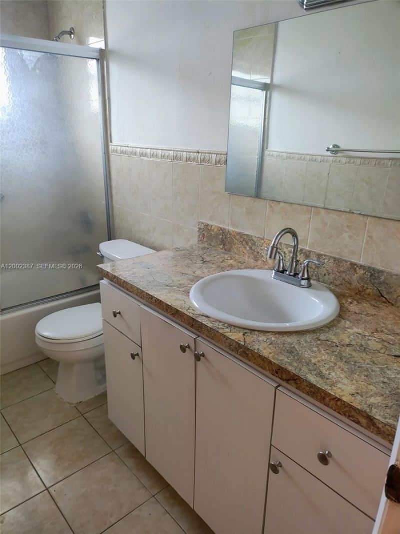 525 SW 56th Ave, Unit 525, Miami, FL 33134 Photo
