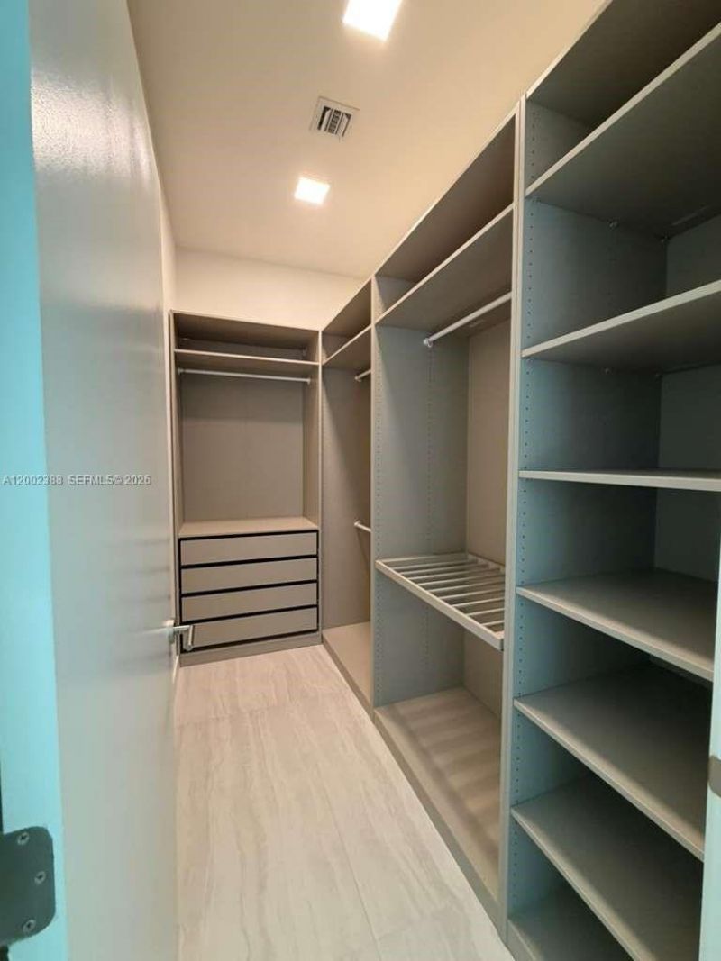 77 SE 5th Street, Unit 1208, Miami, FL 33131 Photo