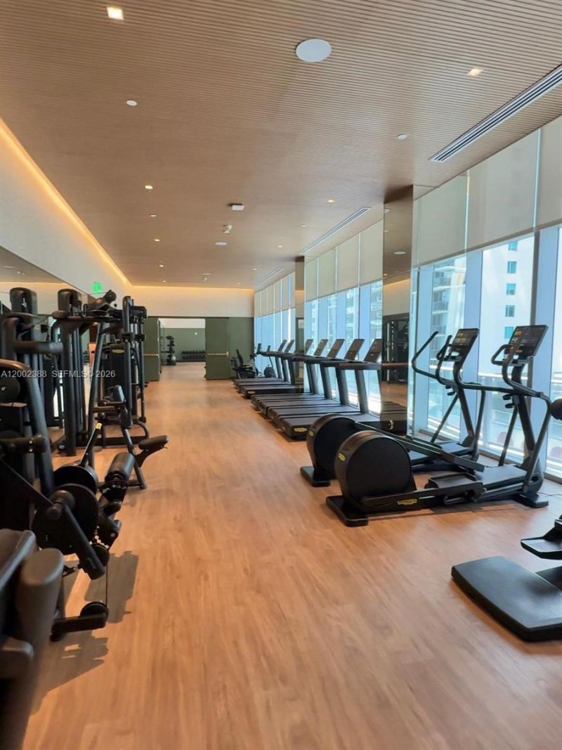 77 SE 5th Street, Unit 1208, Miami, FL 33131 Photo
