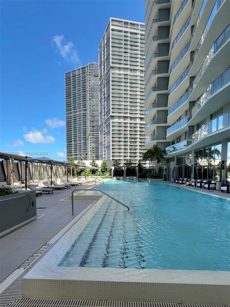 77 SE 5th Street, Unit 1208, Miami, FL 33131 Photo