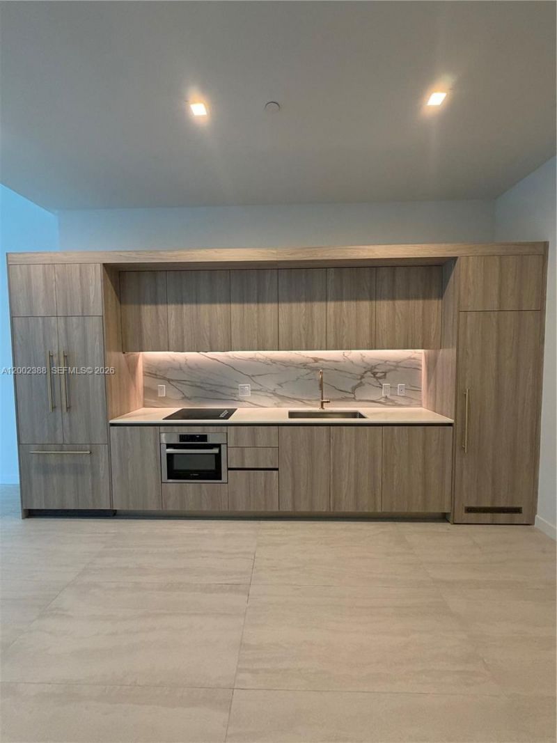 77 SE 5th Street, Unit 1208, Miami, FL 33131 Photo