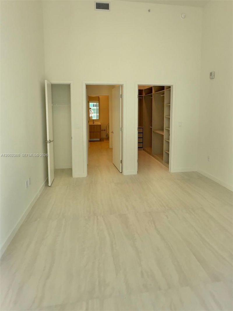 77 SE 5th Street, Unit 1208, Miami, FL 33131 Photo