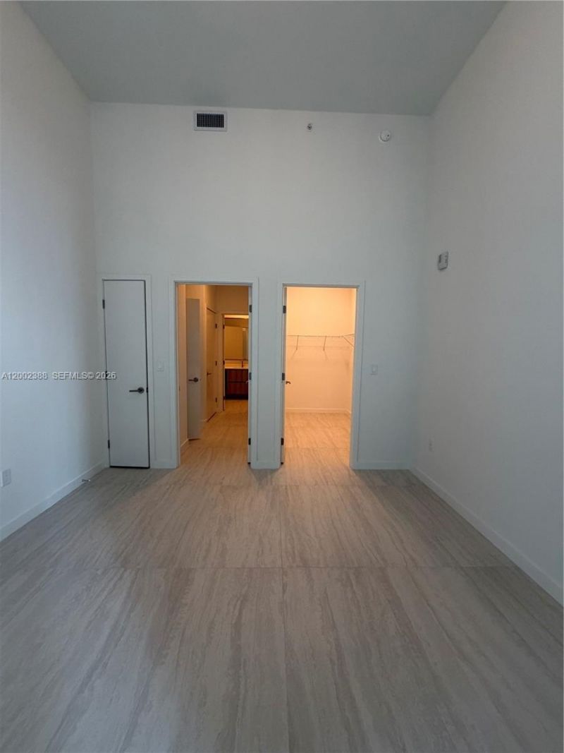 77 SE 5th Street, Unit 1208, Miami, FL 33131 Photo