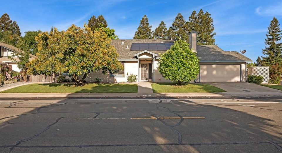 5740 Laguna Park Dr #b, Unit B, Elk Grove, CA 95758 Photo