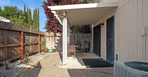 5740 Laguna Park Dr #b, Unit B, Elk Grove, CA 95758 Photo
