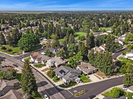 5740 Laguna Park Dr #b, Unit B, Elk Grove, CA 95758 Photo