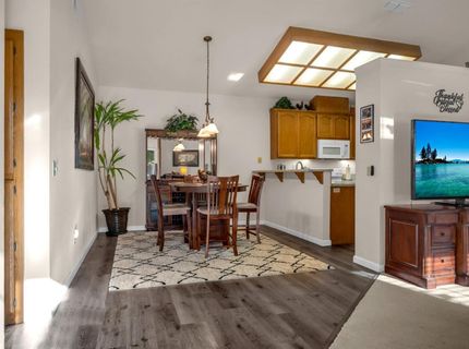 5740 Laguna Park Dr #b, Unit B, Elk Grove, CA 95758 Photo