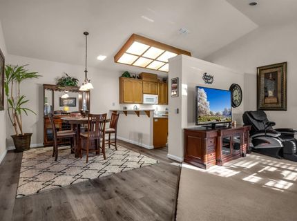 5740 Laguna Park Dr #b, Unit B, Elk Grove, CA 95758 Photo