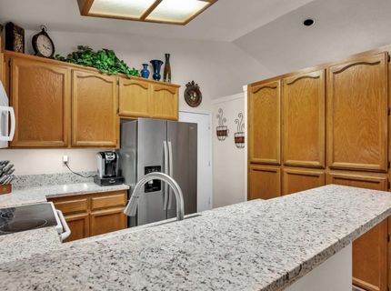 5740 Laguna Park Dr #b, Unit B, Elk Grove, CA 95758 Photo