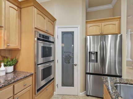 1610 Arden Bluffs Ln, Carmichael, CA 95608 Photo