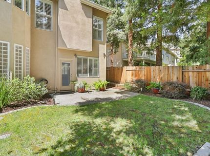 1610 Arden Bluffs Ln, Carmichael, CA 95608 Photo