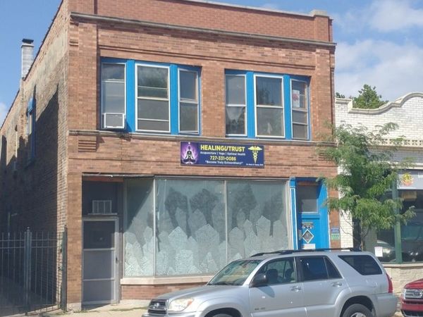 3646 W Wrightwood Avenue, Unit 2, Chicago, IL 60647