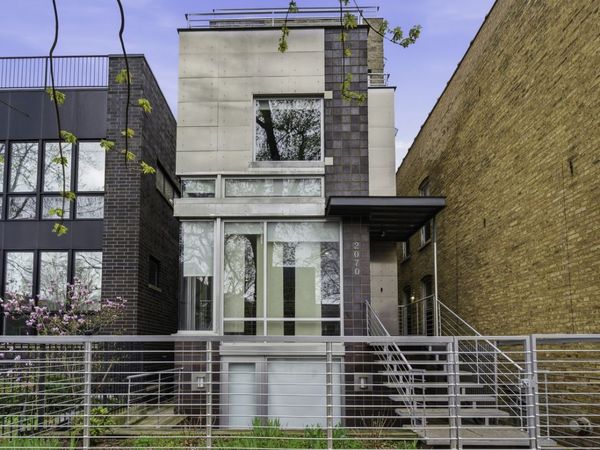 2070 N Oakley Avenue, Chicago, IL 60647