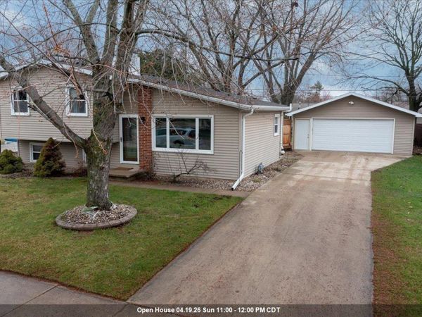 1058 TULLAR ROAD, Neenah, WI 54956