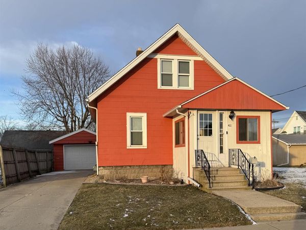 411 UNION STREET, Neenah, WI 54956