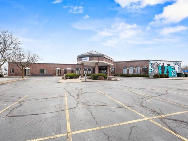 117 E GREEN BAY STREET, Shawano, WI 54166