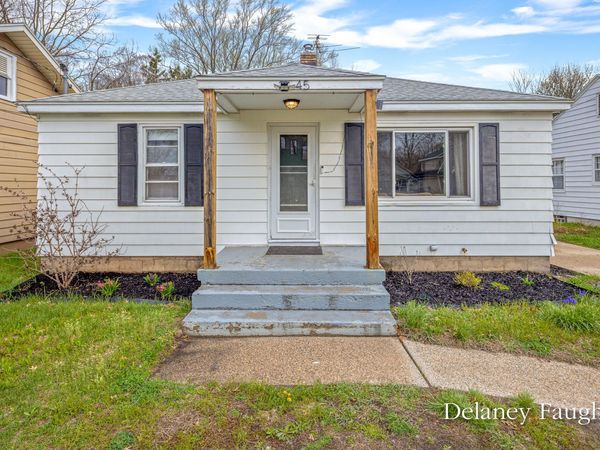 45 32nd Street SE, Wyoming, MI 49548