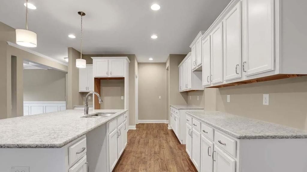 148 Furnies Place Photo 13